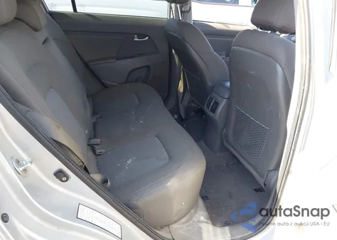 2015 Kia Sportage Lx z USA, uszkodzony, nr VIN KNDPB3AC8F7683648